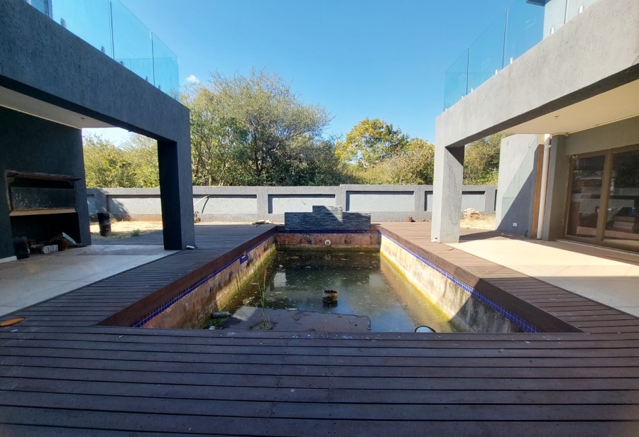 5 Bedroom Property for Sale in Seasons Lifestyle Estate North West